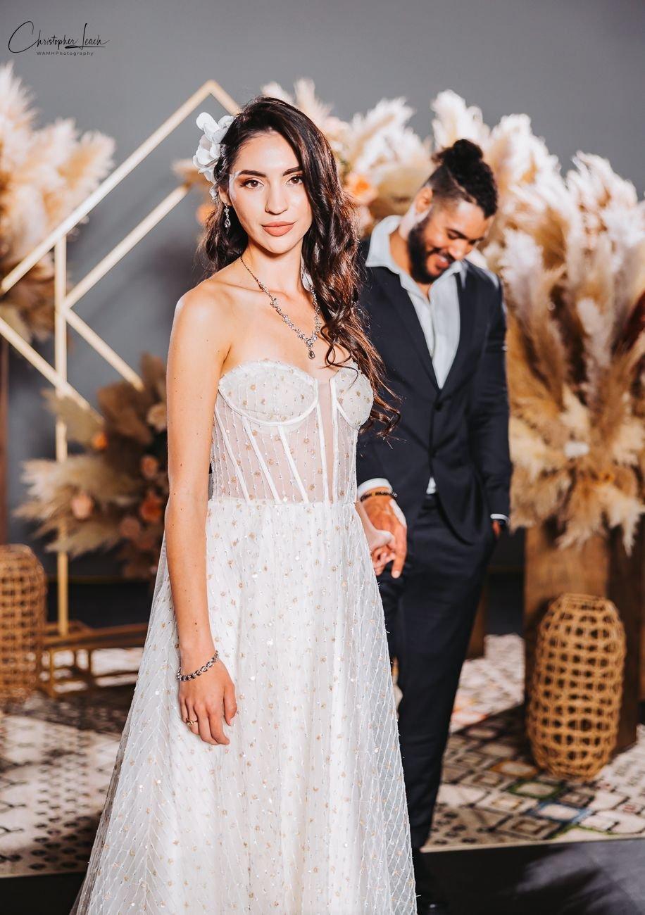 carousel-hero-element image-4